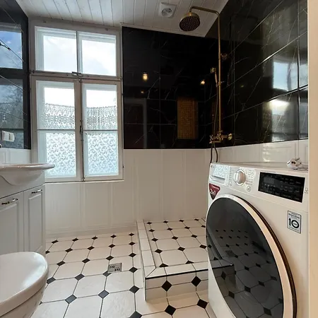 Apartament Rueuetli 1 - Sea View In Old Town